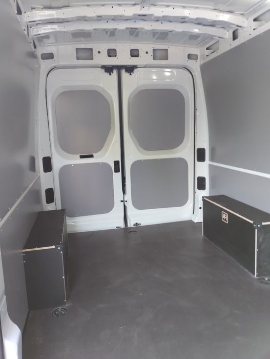 Zabudowa , podłoga MAXUS Deliver 9 L3H2