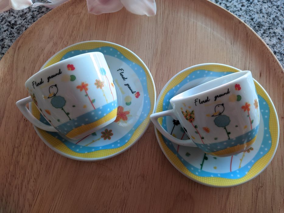 Conjunto 2 chávenas de café novas