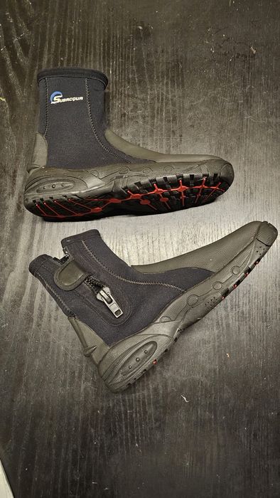 Botas mergulho como novas
