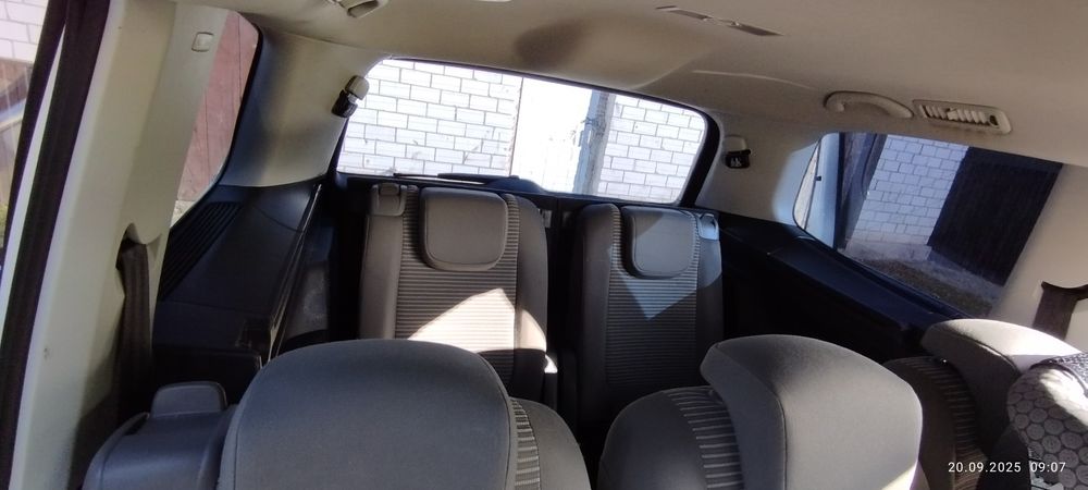 Seat Alhambra 2014