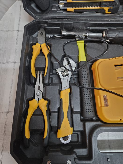 Aparafusadora  com bat