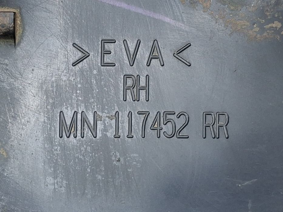 Cava roda trás direita MITSUBISHI L 200 / Triton Pick Up Chassis (KA_T