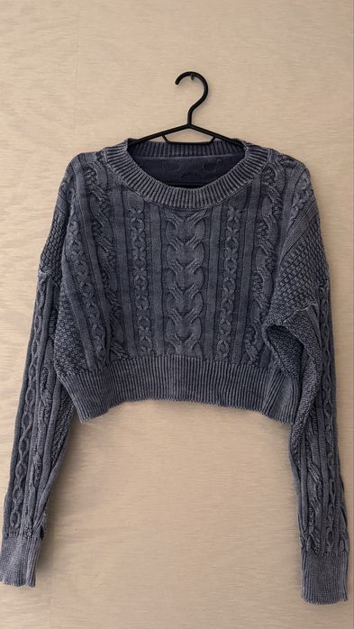 Продаю светр жіночий