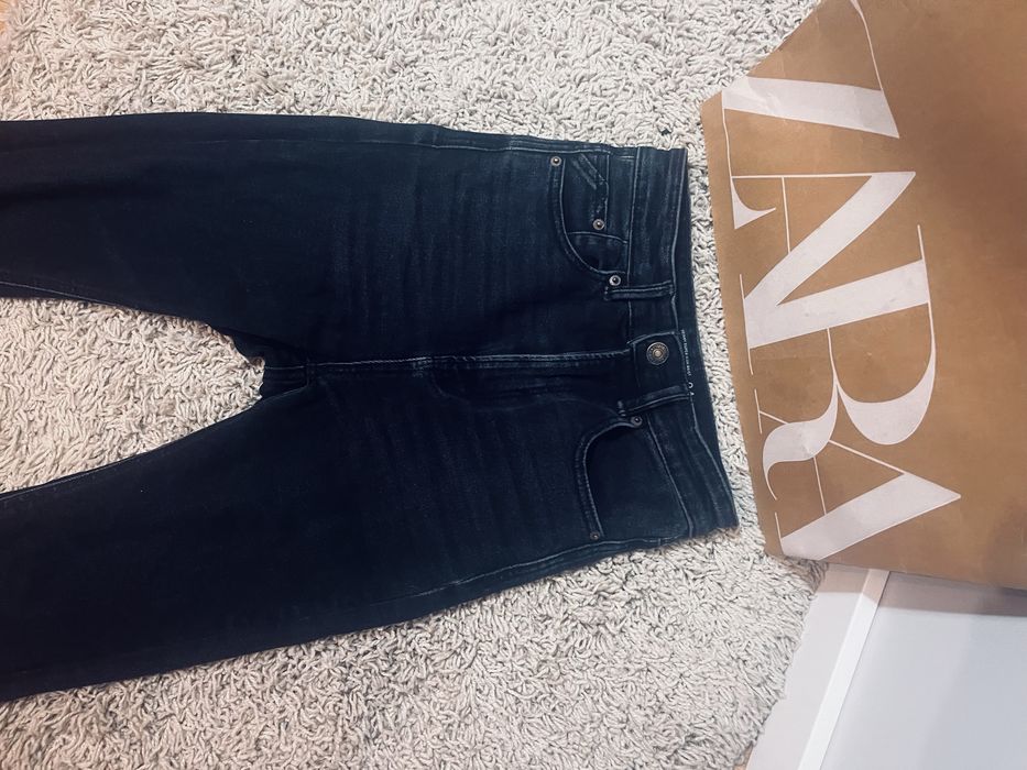 Jesnsy damskie rurki rizm xs stradivarius