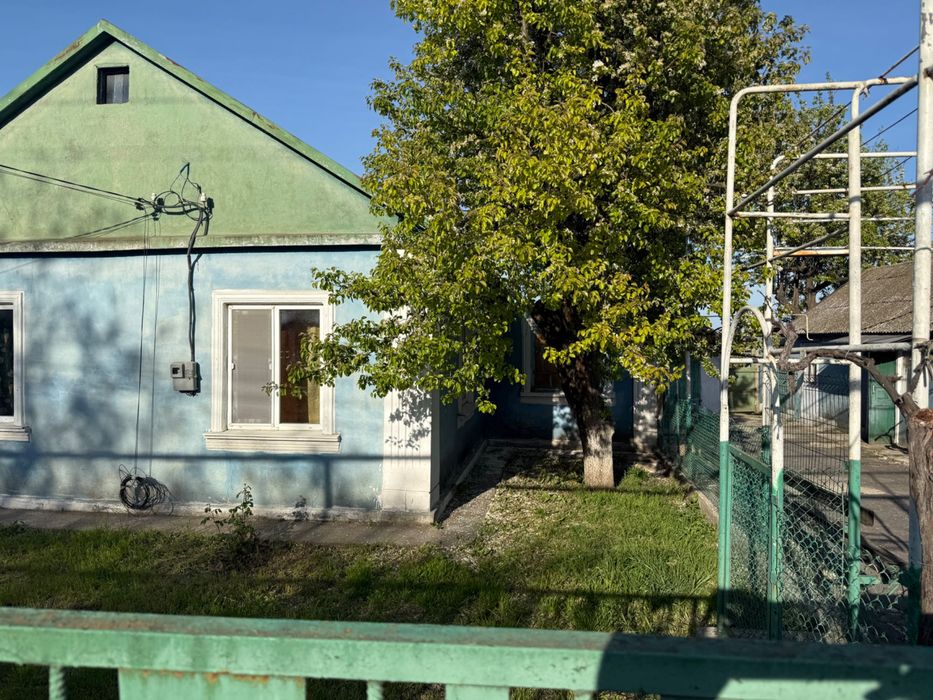 Продам будинок в районі школи Малодолинське