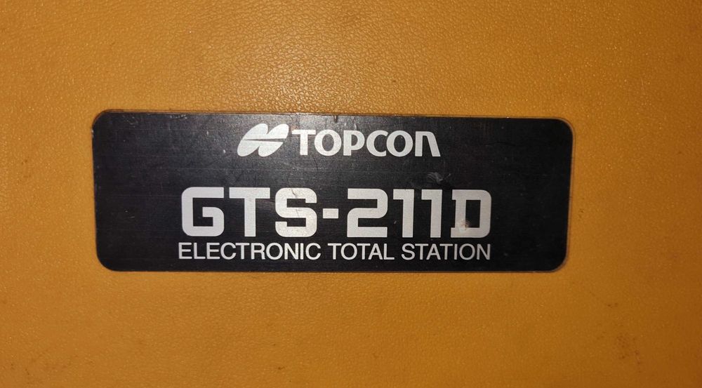 Estação Total Topcon GTS-211D + Kit Completo de Topografia (Excelente Estado)