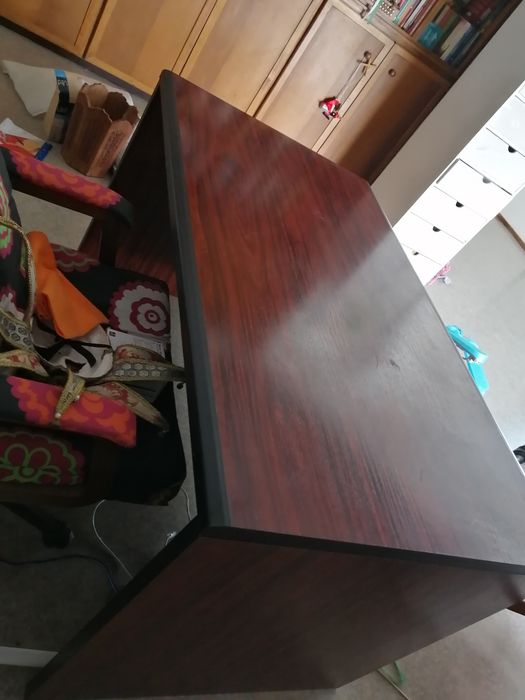 Secretaria Grande e muito Robusta