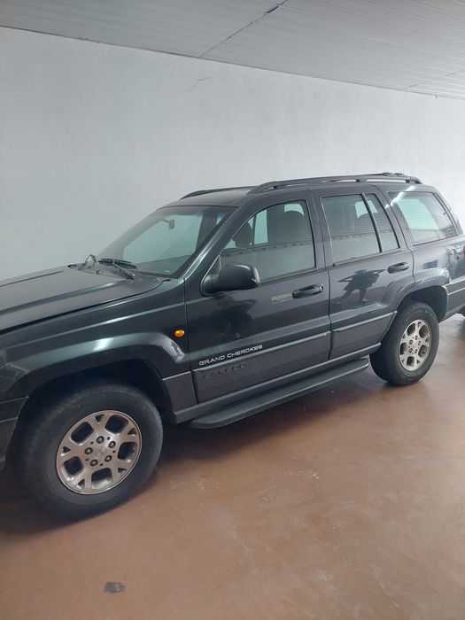 Jeep Grand Cherokee Laredo