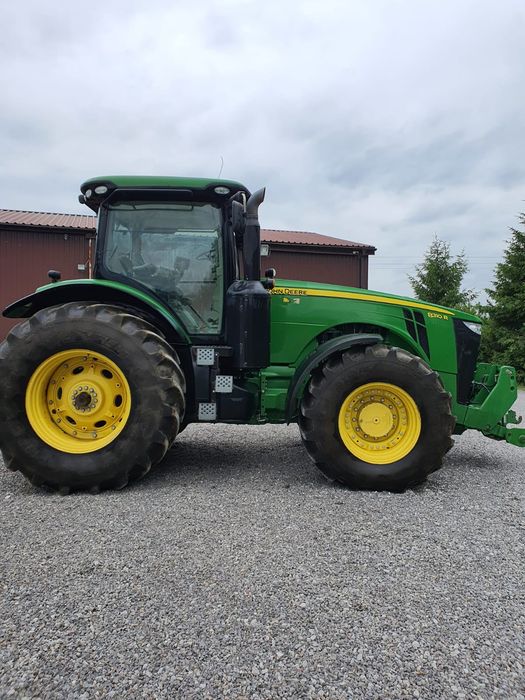 Ciągnik John Deere 8310r