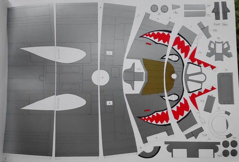 GPM 8 2004 nr.048 B-24 LIBERATOR model 1:33 modelarz