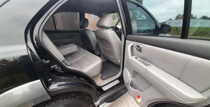 Продам Kia Sorento 2,5 TDI 4x4