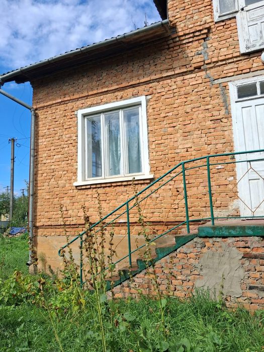 Продажа хатинки з земельною ділянкою  !