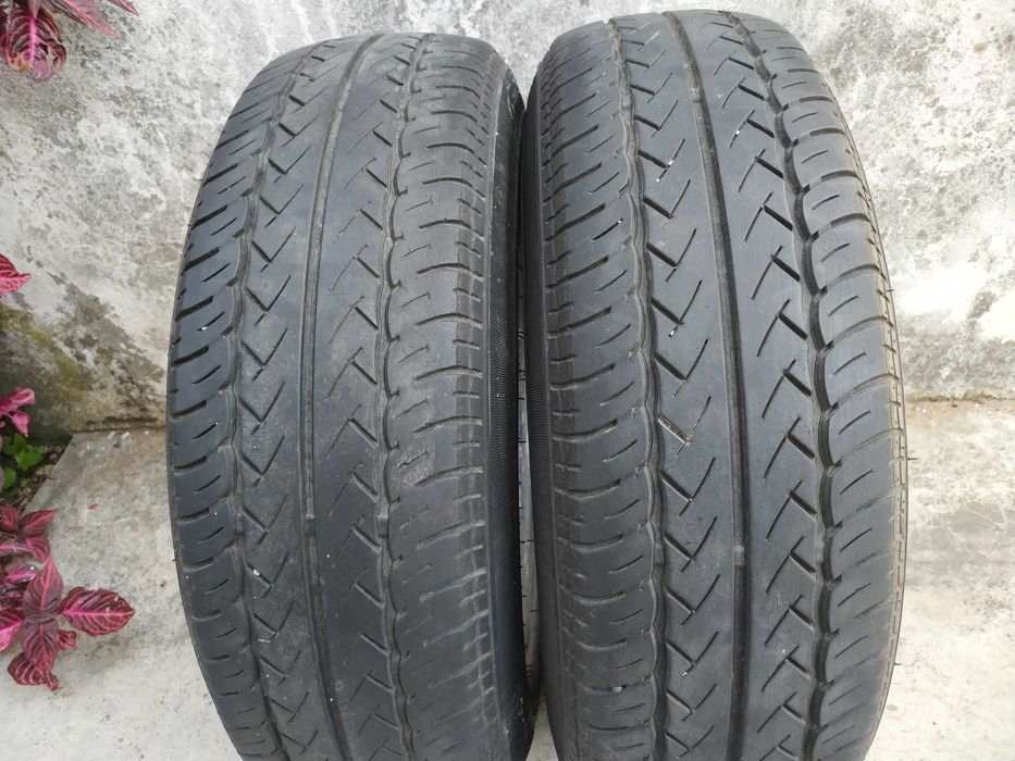 155/70 R13 par de pneus (15€ o par)