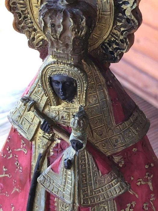 Santa de Guadalupe em Resina, excelente estado