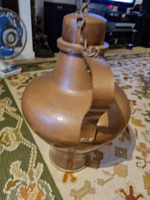 Cântaro em cobre para decoração