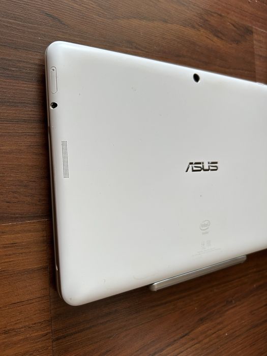 Планшет з клавіатурою Asus Transformer Pad K018 TF103CG 16GB 3G White