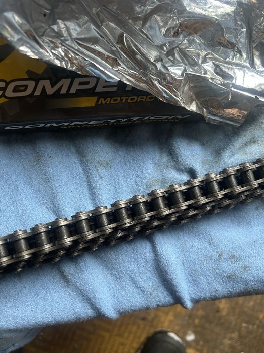 Ланцюг новий 428