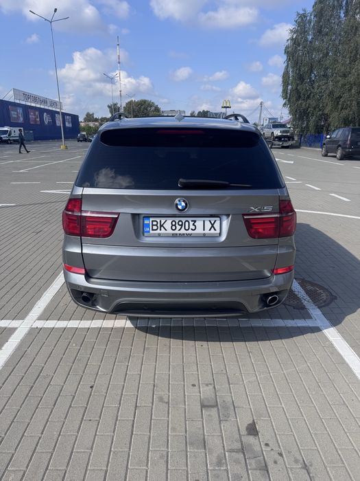 Продам BMW  X5 2013