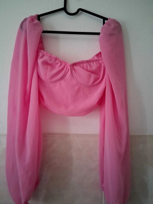 Calça cintura alta,com top Prettylittlething.