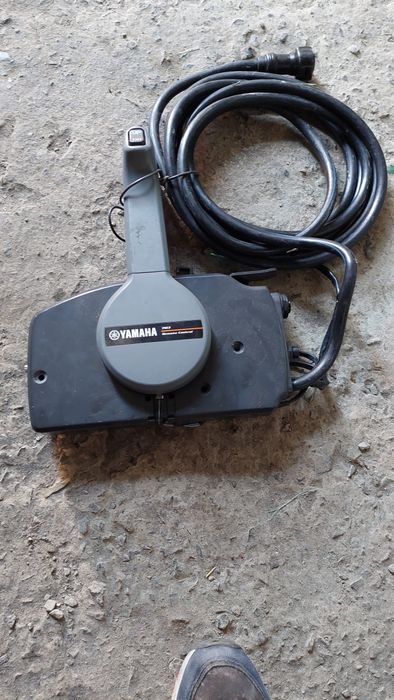 Vendo caixa de comandos e manómetro yamaha