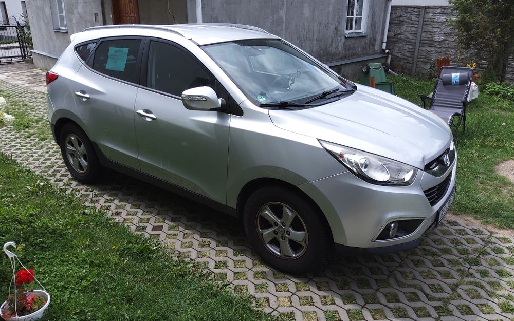 Sprzedam Hyundai ix35  w dobrym stanie.