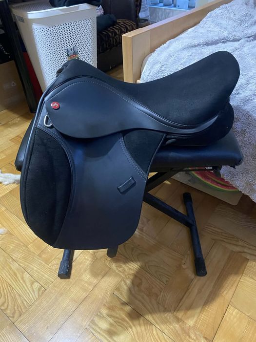 Siodło Thorowgood T4 Pony GP 15 cali czarne