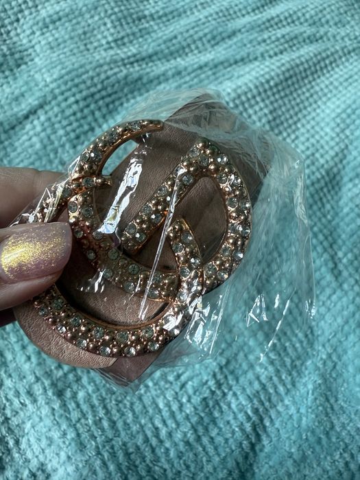 Piękny pasek cyrkonie róż