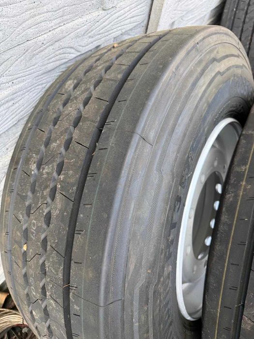 nowe opony naczepa