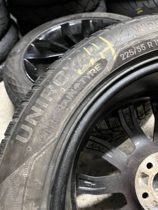Пара зимової гуми 225/55/18 Uniroyal , 2021 року