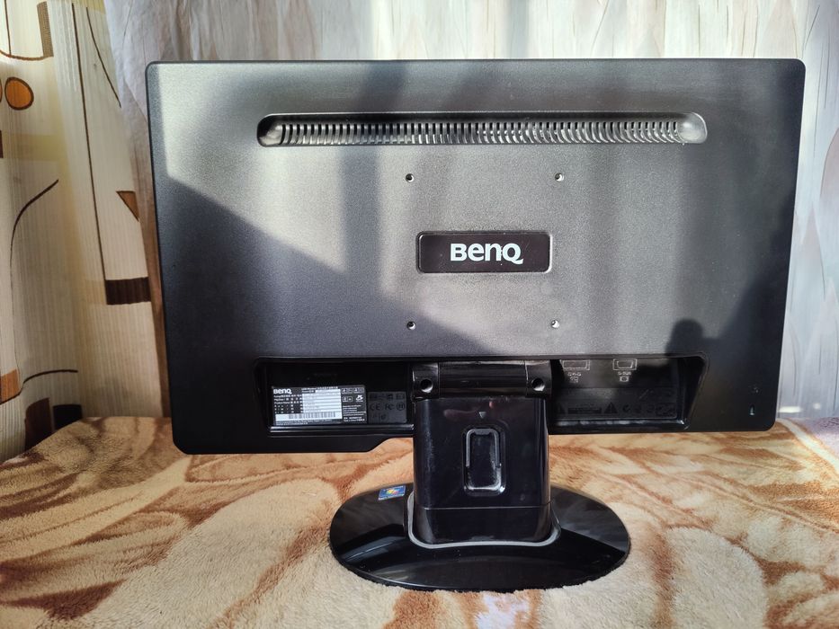 Монитор BenQ 20 дюймов G2020HD