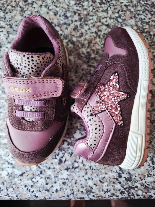 Кросівки для дівчинки