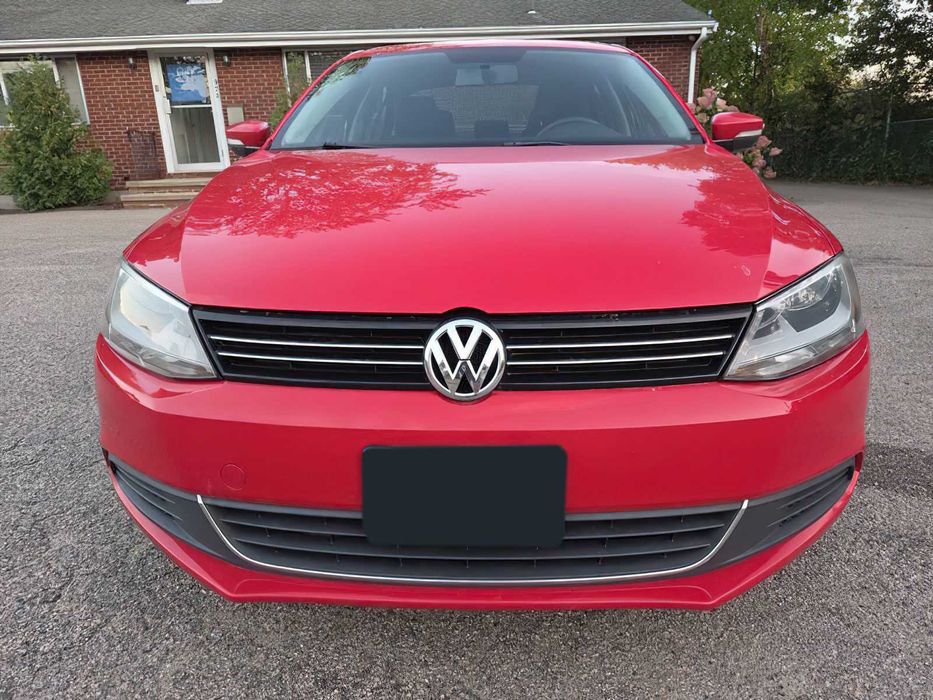 Volkswagen Jetta      2013