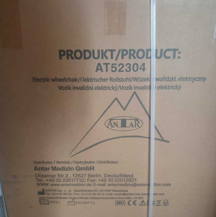 Wózek inwalidzki, elektryczny AT52304