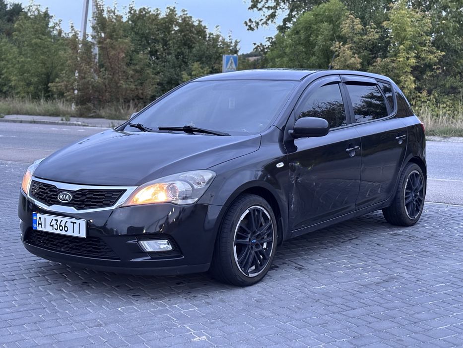 Kia Ceed 2011рік обмін на бус