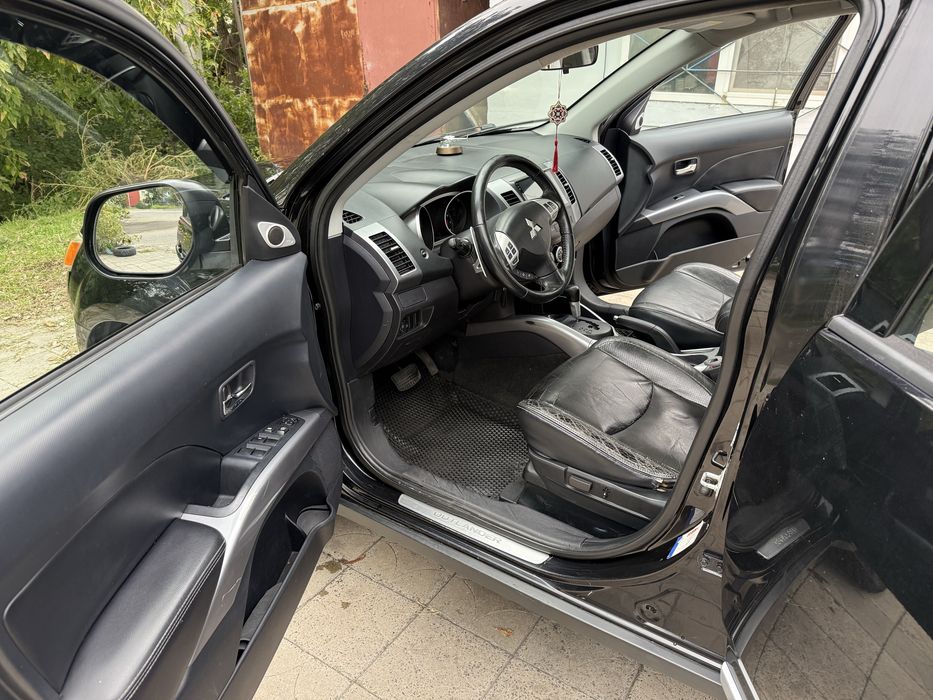 Mitsubishi Outlander XL 3.0 AT (S63)