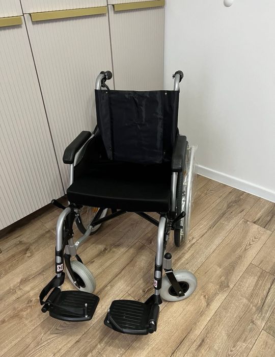Wózek inwalidzki aluminiowy
