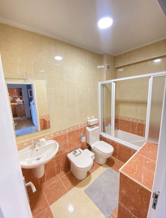 Quarto para solteiro/a em Amora