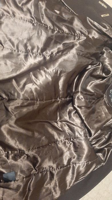 Зимнее тёплое пальто, красивого шоколадного цвета