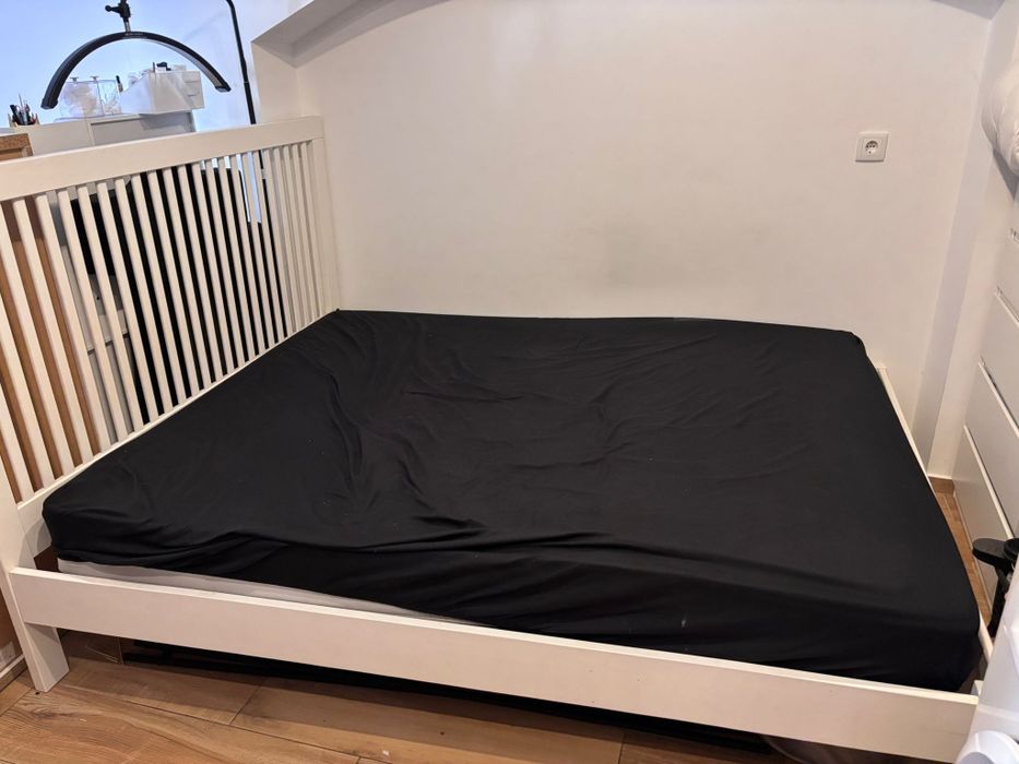 Cama de casal com colchão