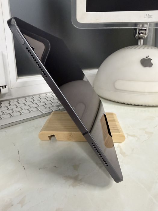 iPad Pro 11 2020 256Gb Space WiFi+LTE хороший стан, 90%+ рідний АКБ!