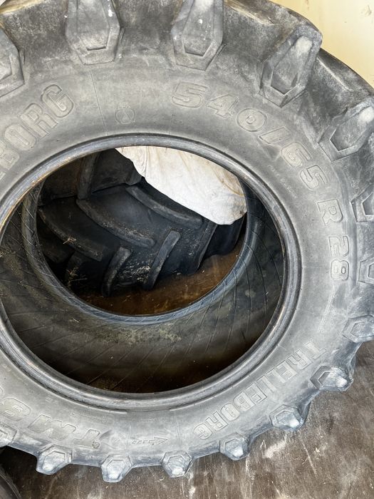 Dwie opony TRELLEBORG TM800 540/65/28