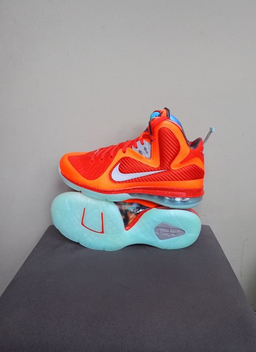 Nike, rozmiar 42.