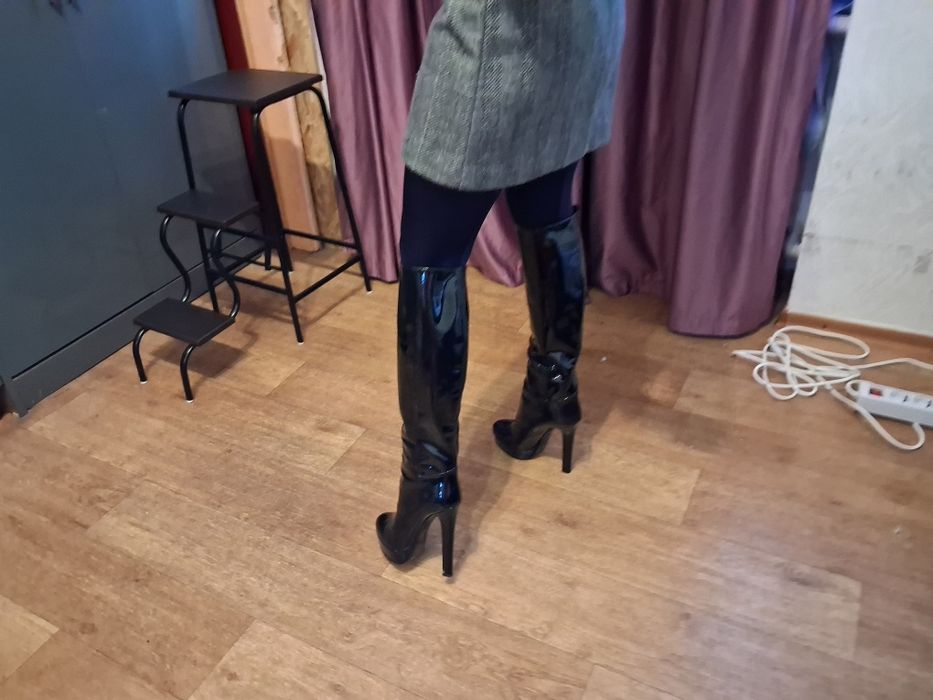 Gucci лакові шкіряні чобоття