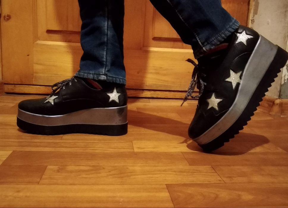 Стильные женские полуботинки/туфли на высокой платформе демисезон