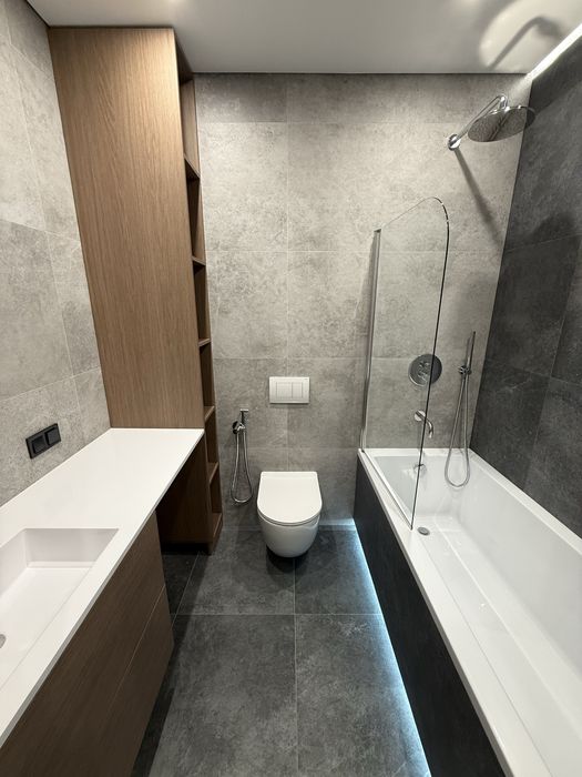 Велика однокімнатна квартира в центрі міста!Дизайнерський ремонт!