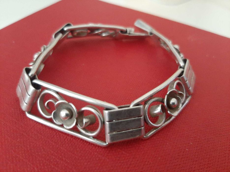 Stara srebrna bransoleta