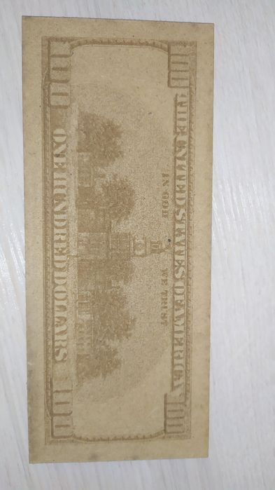 Сувенір 100 долларів. Притягувач грошей .