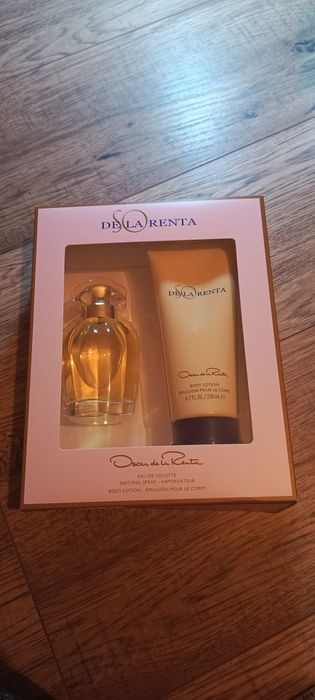 Zestaw prezentowany de La renta 100/200 ml