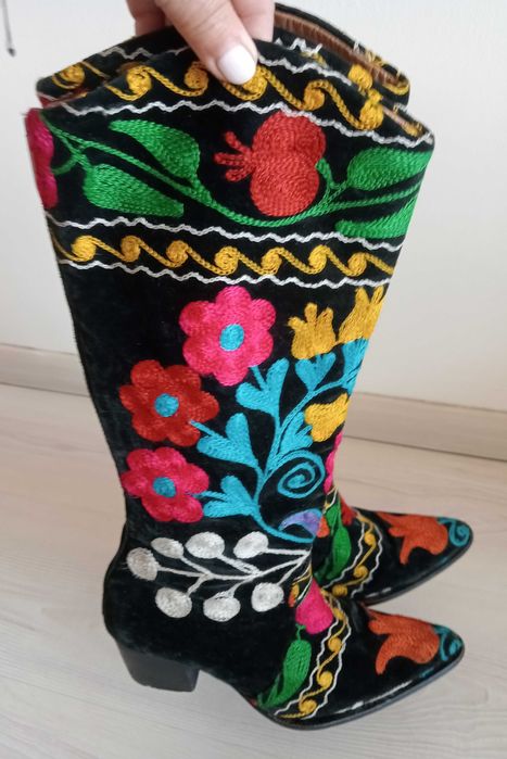 Botas originais Suzani