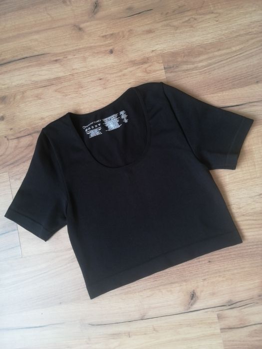 Primark... Crop top... Roz M